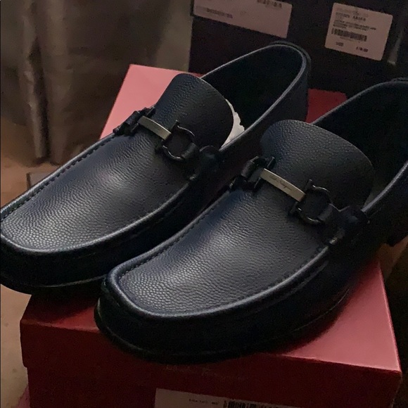 Navy Blue Ferragamo loafers - Picture 3 of 10